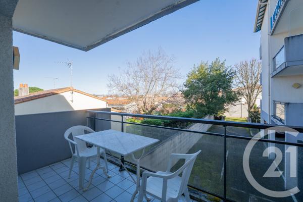 Appartement Studio à vendre  1 pièce - 28,32 m 2   ST GEORGES DE DIDONNE  - 17