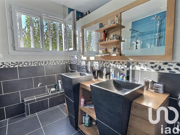 Maison à vendre 5 pièces 153 m² Saint-Martin-de-Crau