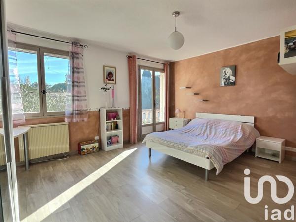 Maison à vendre 5 pièces 153 m² Saint-Martin-de-Crau