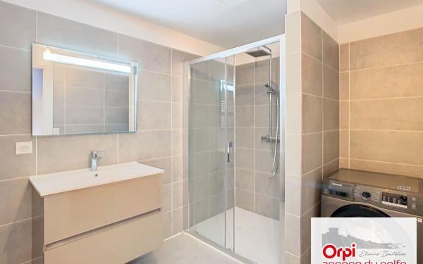 Appartement à louer    2 pièces •  Albitreccia