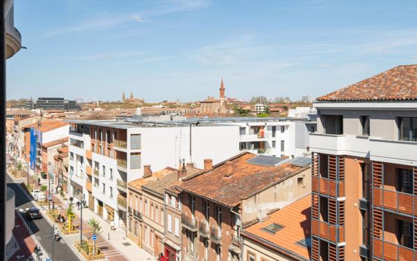 Appartement à vendre    3 pièces • 100 m2 Toulouse