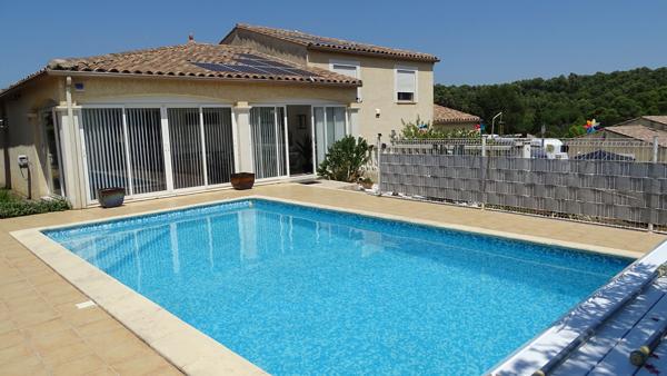Maison Carcassonne avec jardin, piscine, double garage