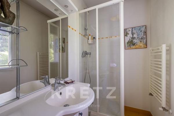 Maison familiale de 218 m² au cœur d'un parc privé