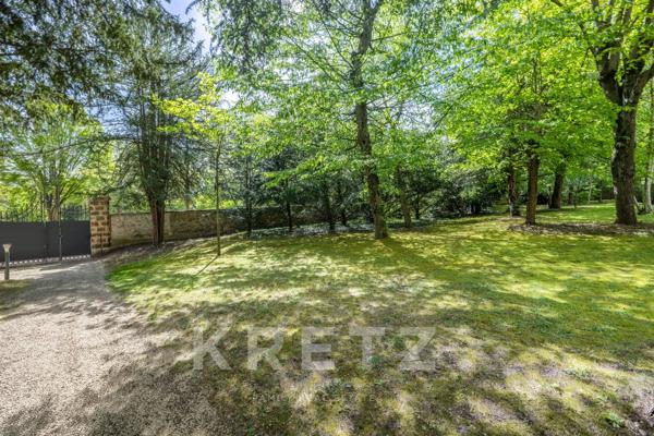 Maison familiale de 218 m² au cœur d'un parc privé
