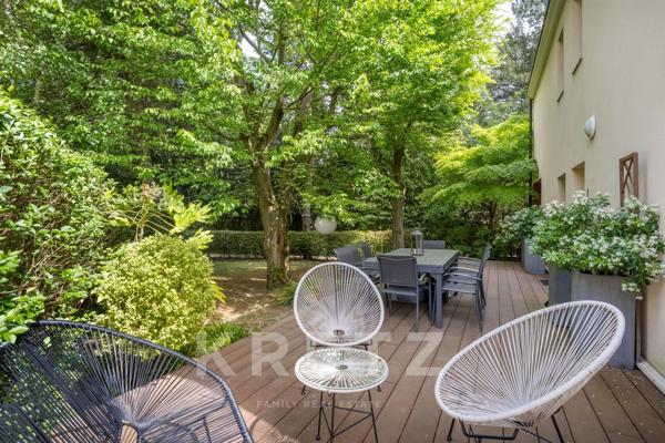 Maison familiale de 218 m² au cœur d'un parc privé