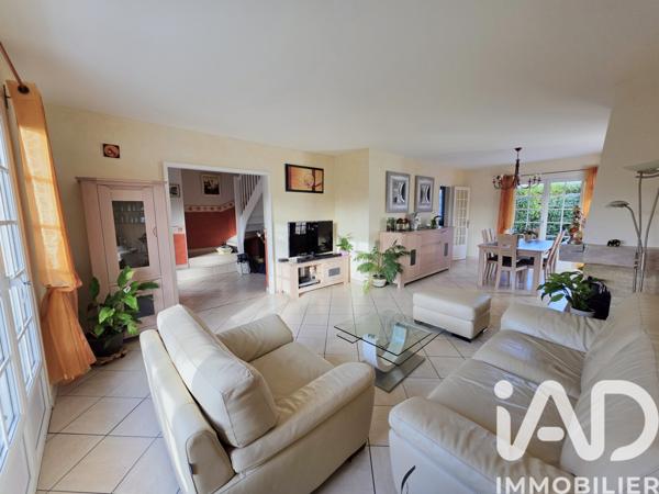 Maison à vendre 8 pièces 148 m² Rambouillet