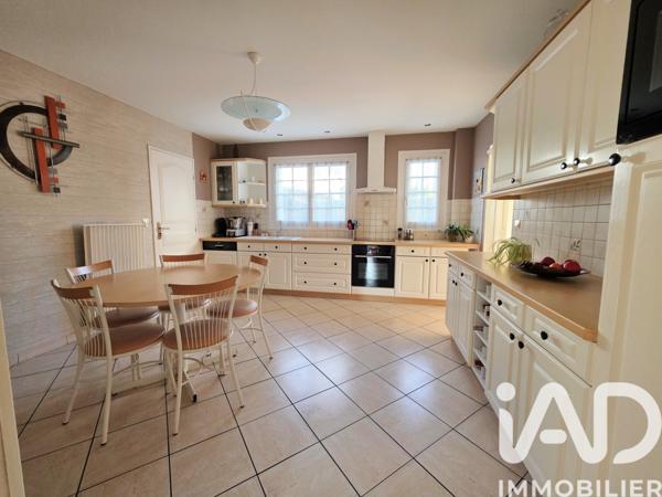 Maison à vendre 8 pièces 148 m² Rambouillet