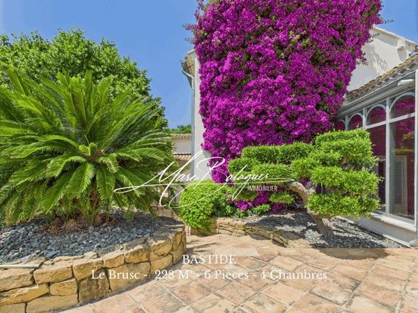 Le brusc (83140) Bastide de caractère au Brusc – Propriété confidentielle à quelques pas de la mer