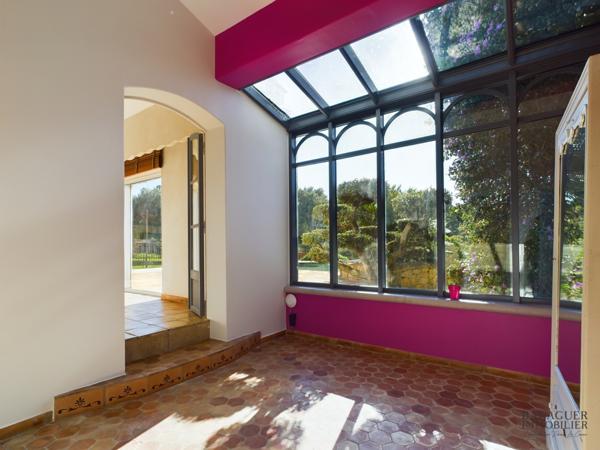 Le brusc (83140) Bastide de caractère au Brusc – Propriété confidentielle à quelques pas de la mer