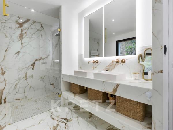 Penthouse vue mer et plage à pieds