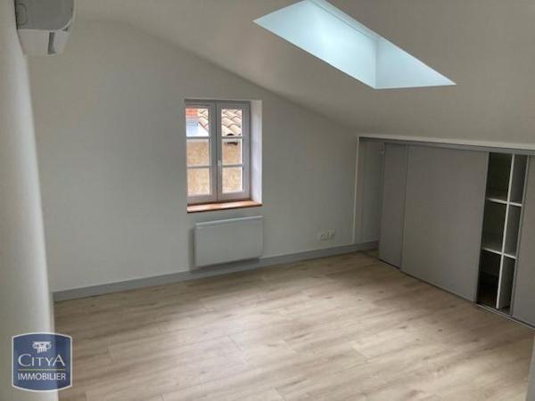 Appartement à louer 4 pièces 75.08m²