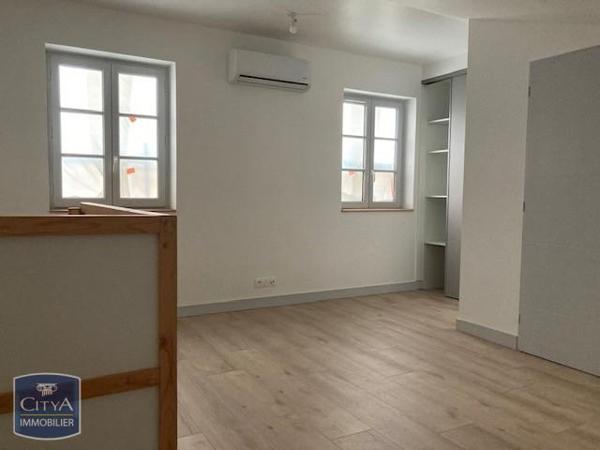Appartement à louer 4 pièces 75.08m²