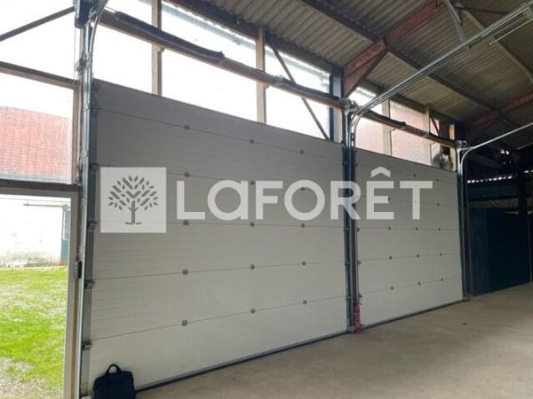Location local commercial près de Fruges - 323 m² - 1 100 € / mois
