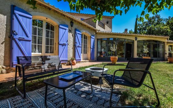 Maison à vendre    5 pièces •  Rochefort-du-Gard