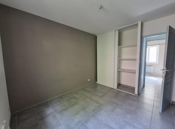 Proche porte LIMBERT, MAISON T4 avec garage & parkings privés