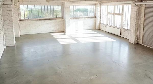 Vente                                                      Propriété
                        
                     7 pièces                      192 m2                     à Thorigny-sur-Marne