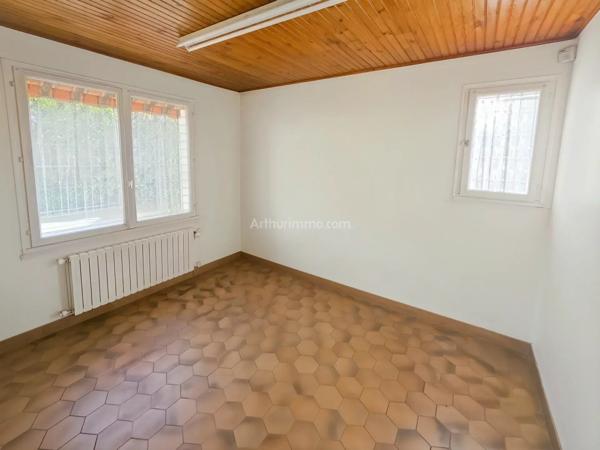 Vente                                                      Propriété
                        
                     7 pièces                      192 m2                     à Thorigny-sur-Marne