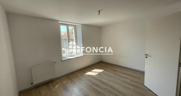 Location Appartement 4 pièces 97 m² - Anthelupt 54110