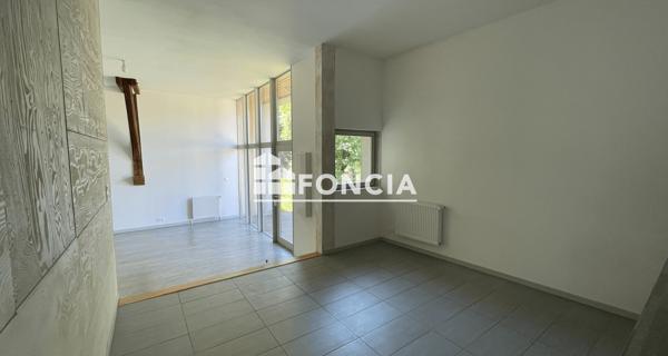 Location Appartement 4 pièces 97 m² - Anthelupt 54110
