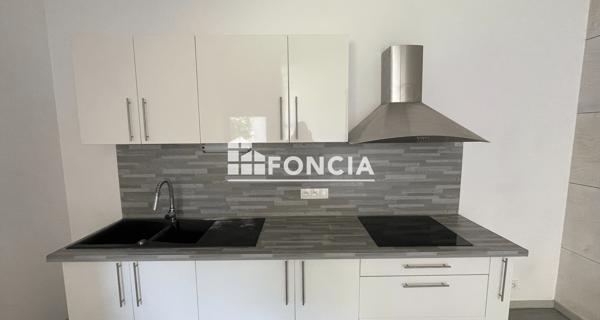 Location Appartement 4 pièces 97 m² - Anthelupt 54110