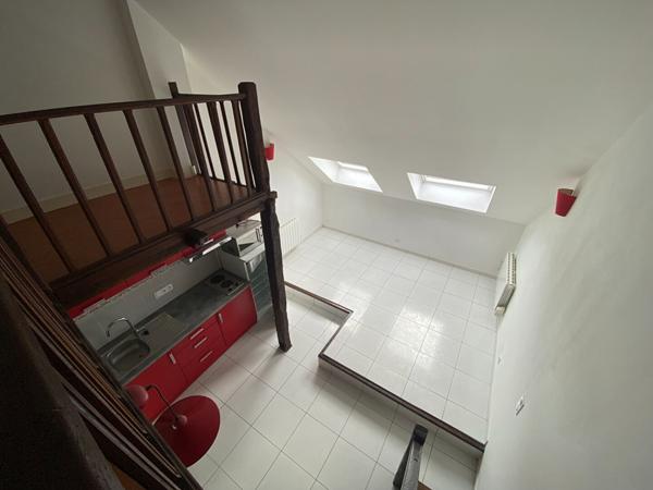 A louer Chateauroux hyper centre, tout proche de la gare, mini loft entièrement rénové