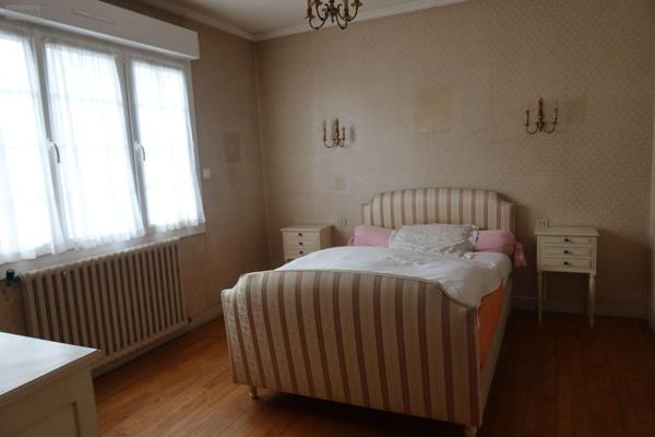 Maison à vendre à Landivisiau dans le Finistère (29400), ref : 4104