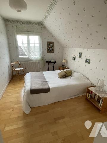 PAVILLON indépendant sur sous-sol.