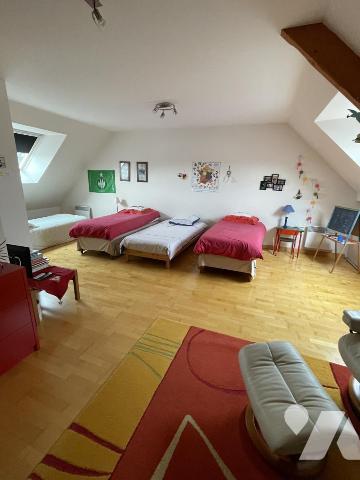 PAVILLON indépendant sur sous-sol.