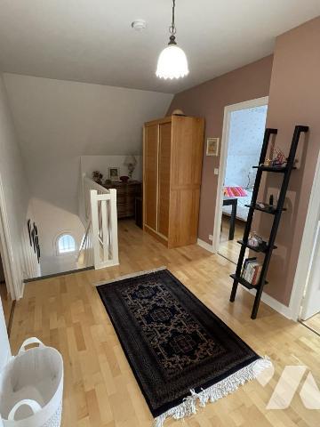 PAVILLON indépendant sur sous-sol.