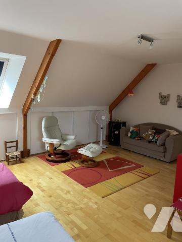 PAVILLON indépendant sur sous-sol.