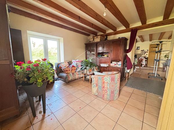 A Vendre Coligny , maison de plain pied avec 1710 m² de terrain