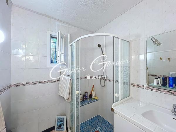 Maison de plain-pied – Environ 90 m² | 2 chambres | Jardin | Garage