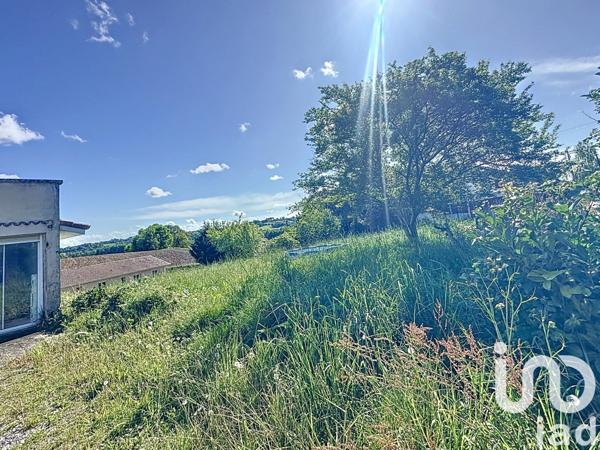 Maison traditionnelle 9 pièces de 208 m² à Saint-Sever (40500)