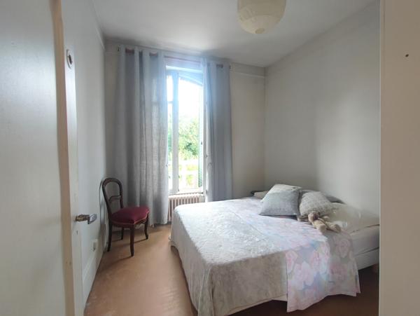 94120 - MAISON MEULIERE 173 M2 - 5 CHAMBRES - BEAU JARDIN DE 241 M2