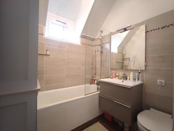 94120 - MAISON MEULIERE 173 M2 - 5 CHAMBRES - BEAU JARDIN DE 241 M2