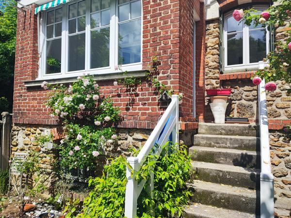 94120 - MAISON MEULIERE 173 M2 - 5 CHAMBRES - BEAU JARDIN DE 241 M2
