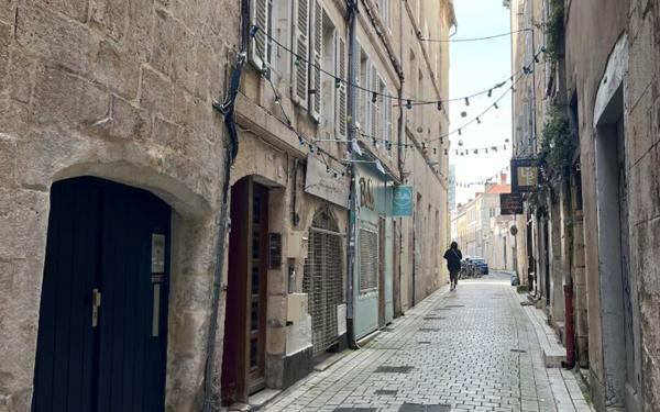 Appartement à louer    1 pièce • 24,73 m2 La Rochelle