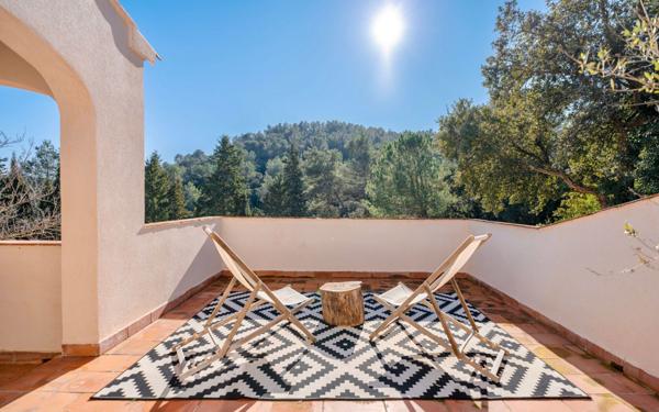 Maison à vendre    6 pièces •  La Crau