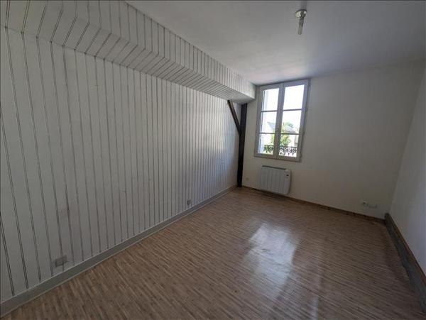 Appartement à louer |  LIGUEIL |  5 pièces | 92 m²