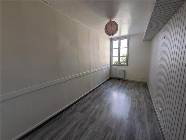 Appartement à louer |  LIGUEIL |  5 pièces | 92 m²