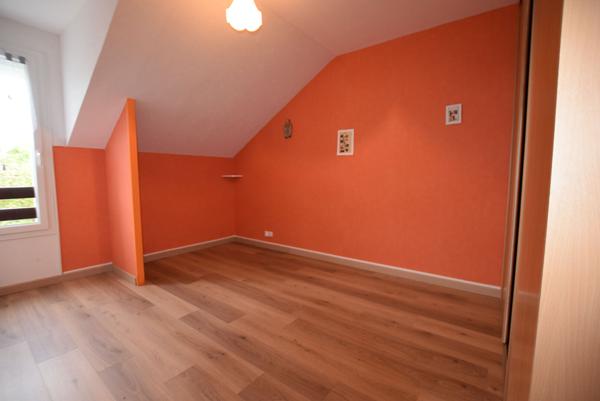 Maison à vendre à LIEUSAINT - 5 pièces, 3 chambres, jardin