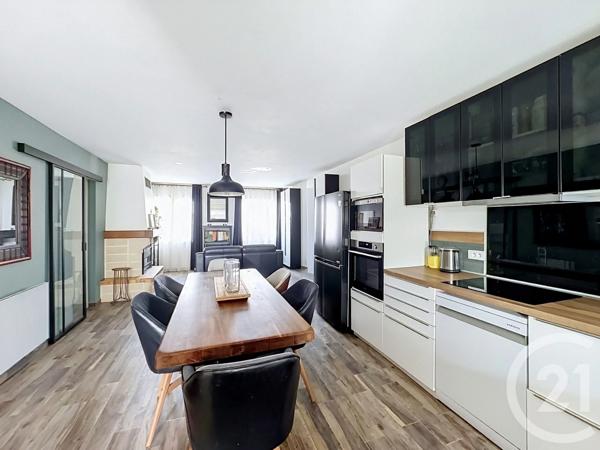 Maison à vendre  5 pièces - 93 m 2   MOISSY CRAMAYEL  - 77