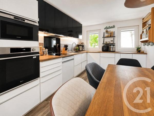 Maison à vendre  5 pièces - 93 m 2   MOISSY CRAMAYEL  - 77