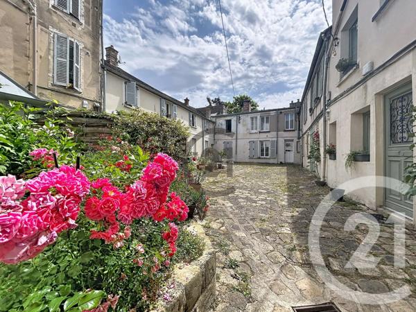 Appartement Studio à vendre  1 pièce - 29,44 m 2   FONTAINEBLEAU  - 77