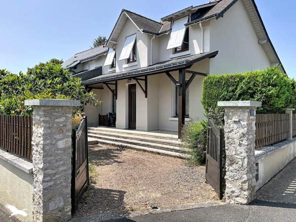 Maison 225 780 € Montlouis-sur-Loire 4 p 95 m² DPE D