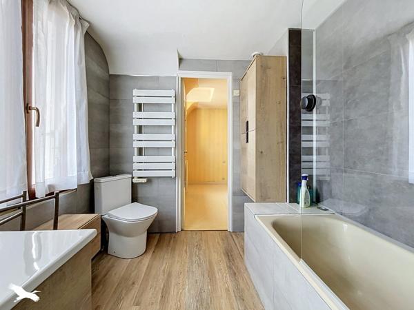 Maison 225 780 € Montlouis-sur-Loire 4 p 95 m² DPE D