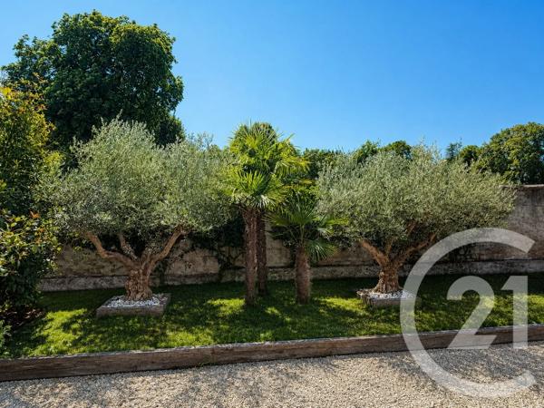 Maison à vendre  7 pièces - 240 m 2   COULOMBS  - 28