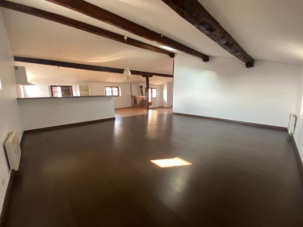 Appartement Castelnaudary 4 pièce(s) 173.08 m2