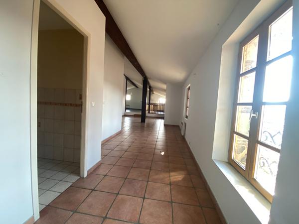 Appartement Castelnaudary 4 pièce(s) 173.08 m2