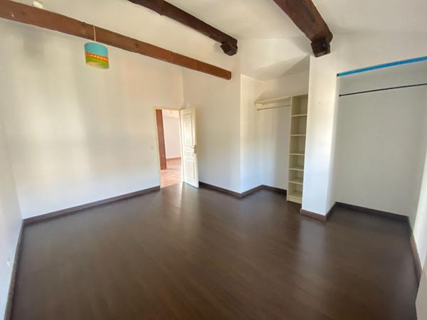 Appartement Castelnaudary 4 pièce(s) 173.08 m2